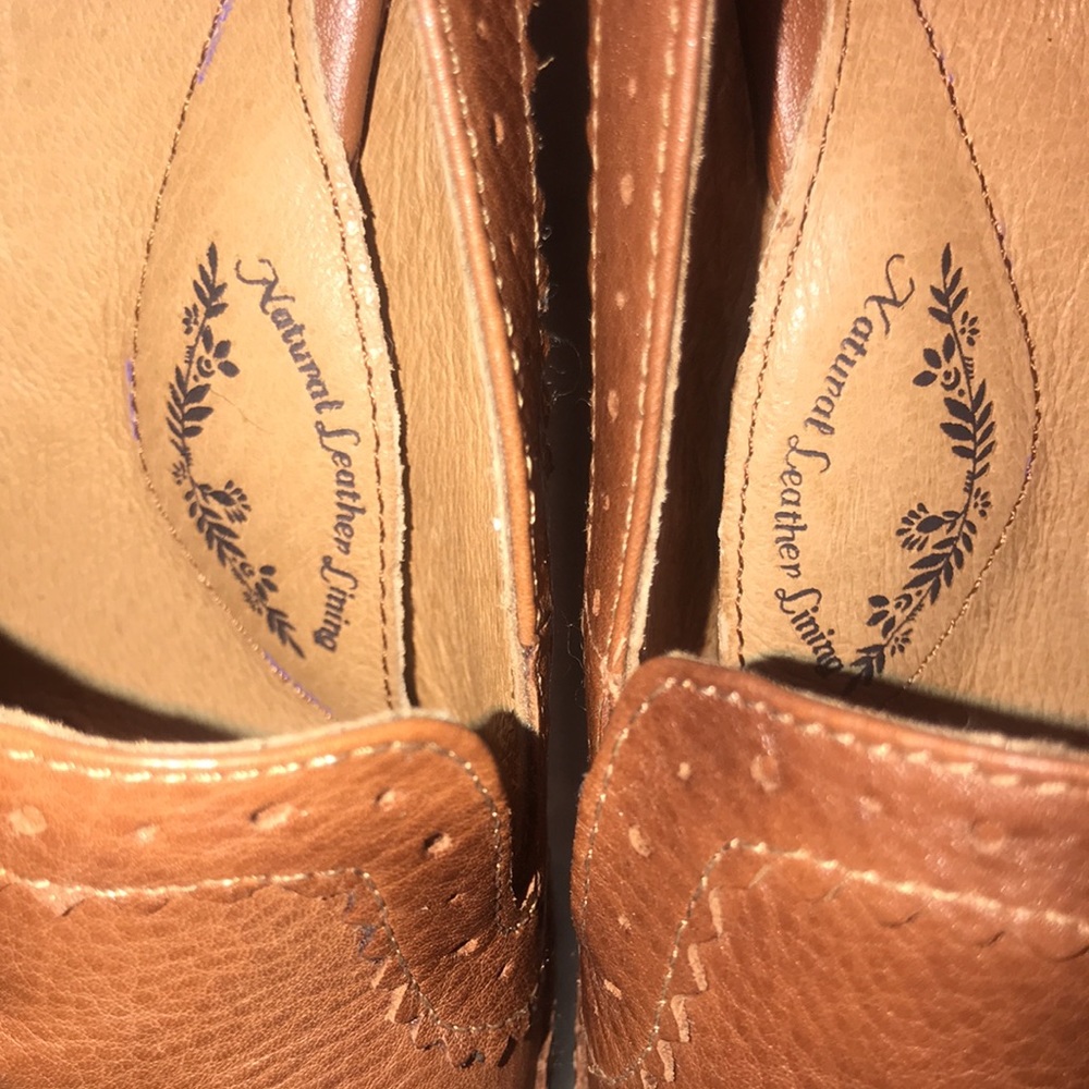 Sofft Wingtip With Tassels Designed Leather Upper… - image 4